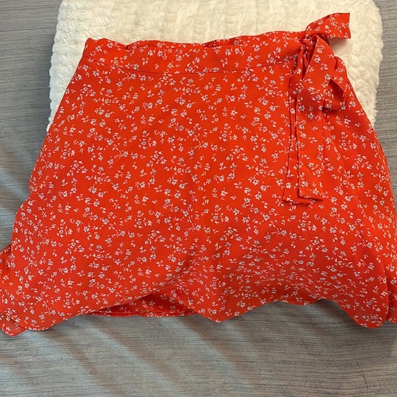 Forever 21 skirt red/orang medium - Picture 2 of 3